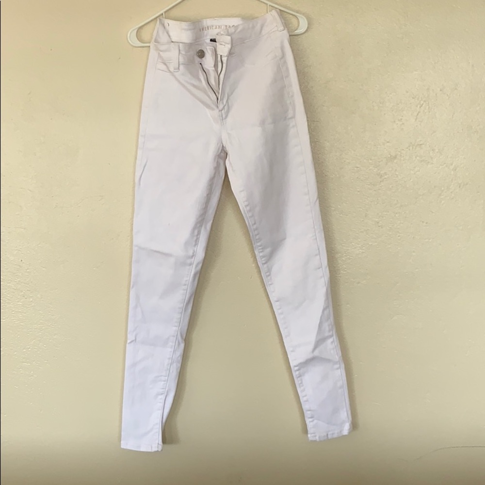 AE white stretch jeans